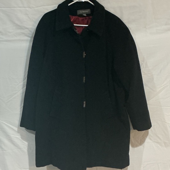 Liz Claiborne Jackets & Blazers - Liz Claiborne Elegant Black Pea Coat